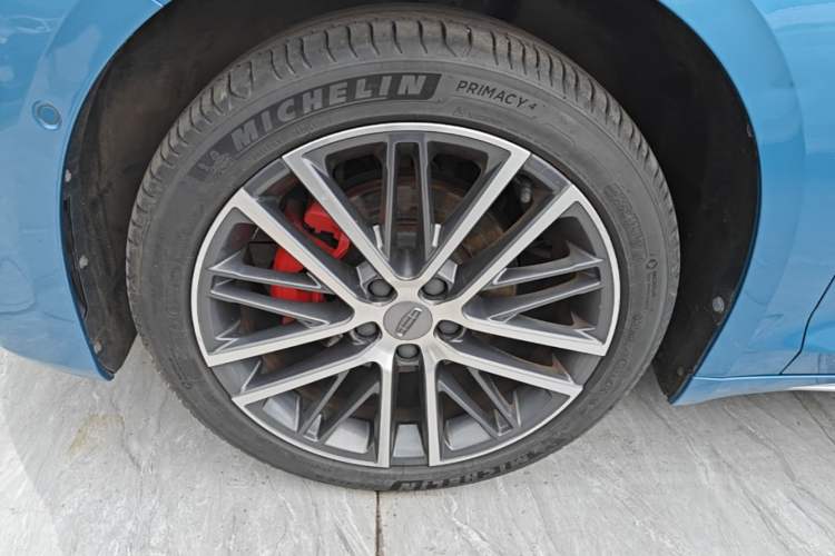 Used Geely Auto Preface 2021 Revised Version 2.0TD Luxury Edition Left Front Wheel Hub