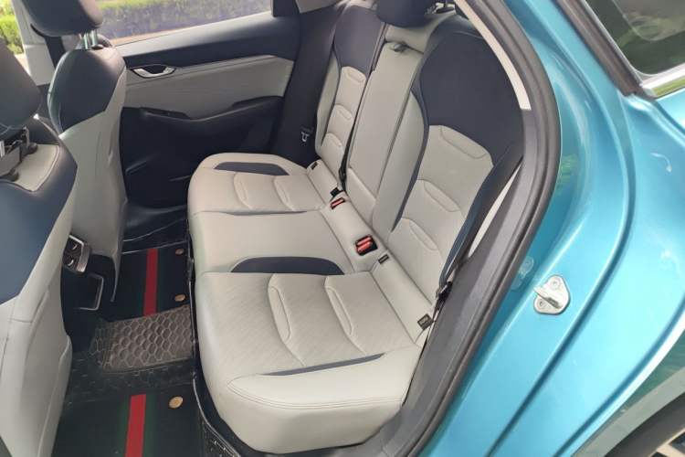 Used Geely Auto Preface 2021 2.0TD Designer's Recommended Edition Left Rear Seat