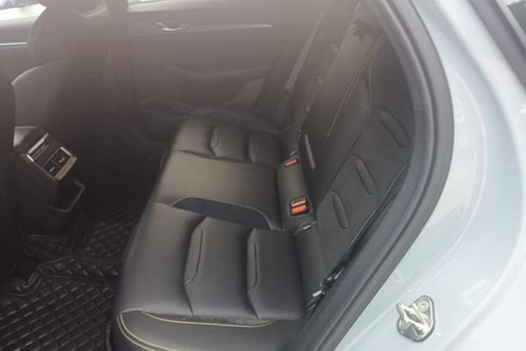 Used Geely Auto Preface 2021 2.0TD Space-Time Edition Hao Yue Left Rear Seat