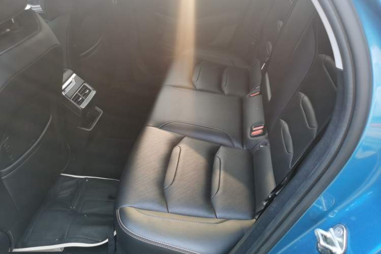 Used Geely Auto Preface 2021 2.0TD Luxury+ Version Left Rear Seat