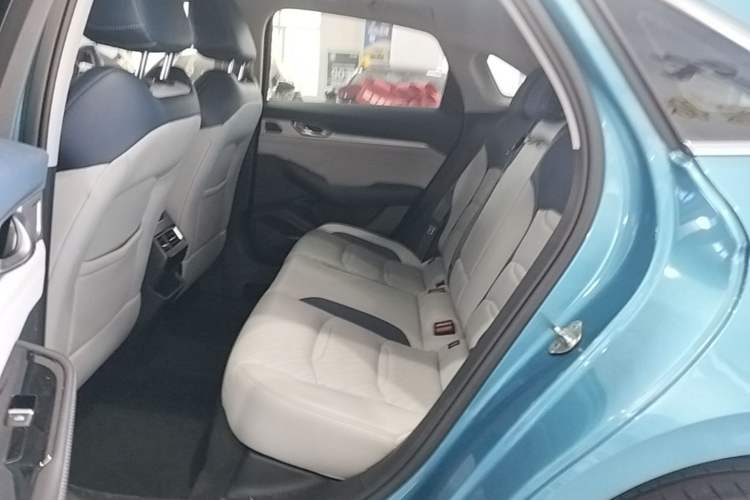 Used Geely Auto Preface 2021 Revised Version 2.0TD Luxury Edition Left Rear Seat