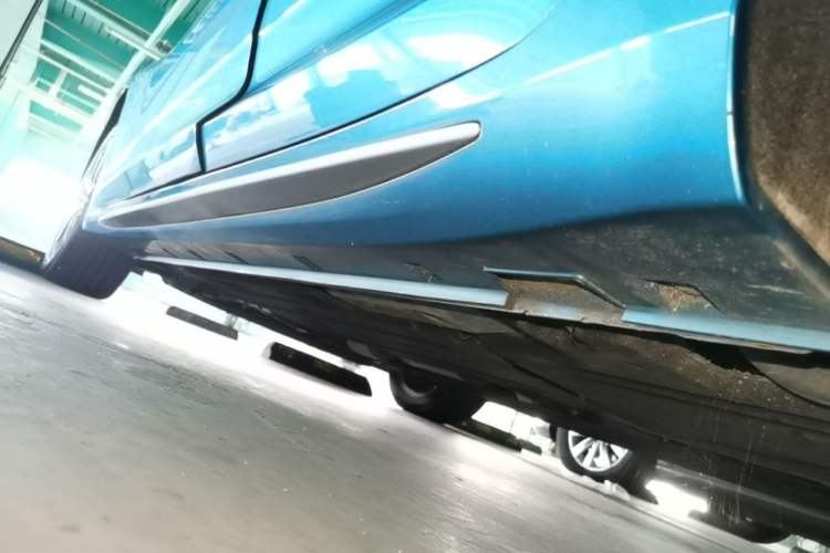 Used Geely Auto Preface 2021 2.0TD Luxury Version Left Side Sill