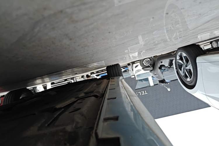 Used Geely Auto Preface 2021 Revised Version 2.0TD Luxury Edition Left Side Sill