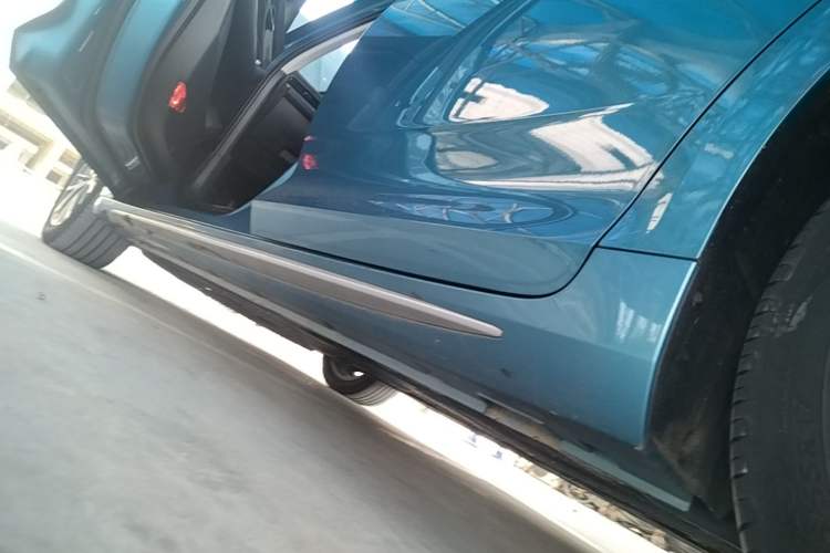 Used Geely Auto Preface 2021 2.0TD Luxury Version Left Side Sill