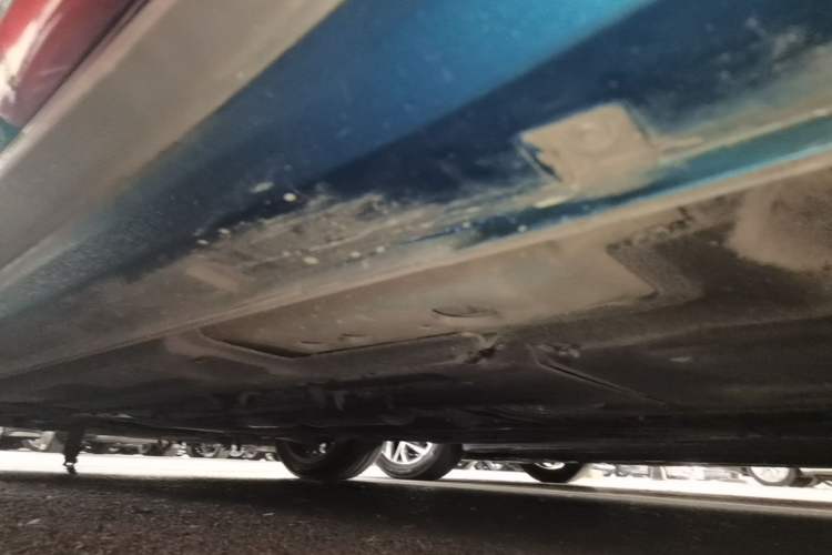 Used Geely Auto Preface 2021 2.0TD Luxury Version Left Side Sill