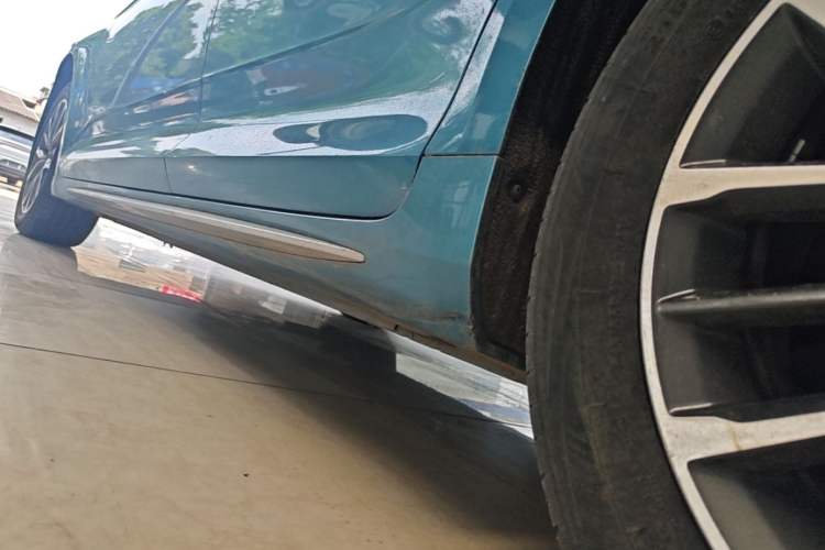 Used Geely Auto Preface 2021 2.0TD Luxury Version Left Side Sill