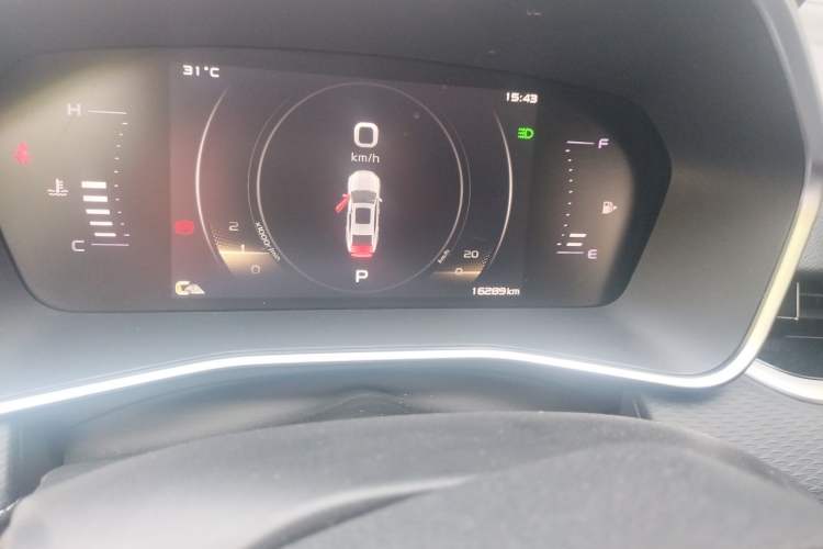 Used Geely Auto Preface 2021 2.0TD Luxury Version Odometer Close Up