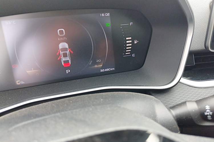 Used Geely Auto Preface 2021 2.0TD Luxury Version Odometer Close Up
