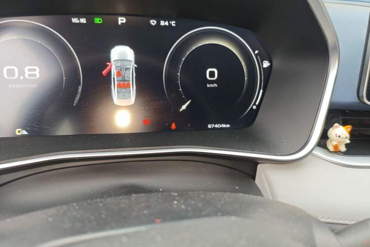 Used Geely Auto Preface 2021 Revised Version 2.0TD Luxury Edition Odometer Close Up