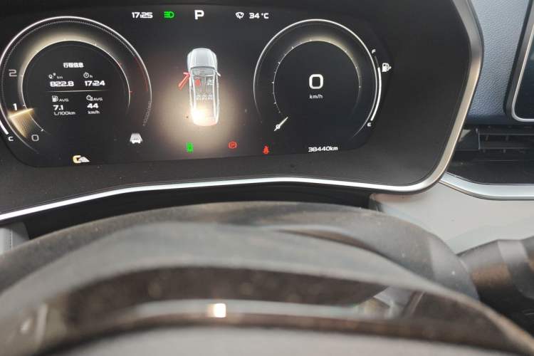 Used Geely Auto Preface 2021 Revised Version 2.0TD Luxury Edition Odometer Close Up