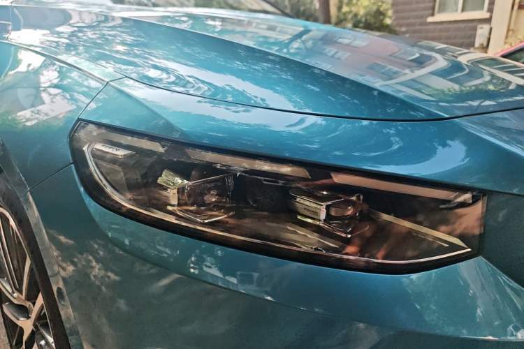 Used Geely Auto Preface 2021 2.0TD Flagship Edition Right Front Headlight