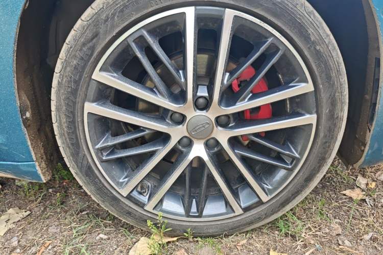 Used Geely Auto Preface 2021 2.0TD Flagship Edition Right Front Wheel Hub