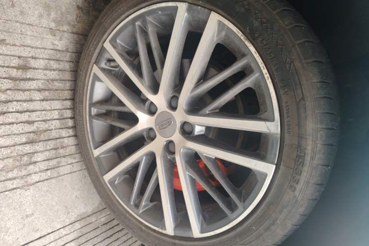 Used Geely Auto Preface 2021 Revised Version 2.0TD Luxury Edition Right Front Wheel Hub