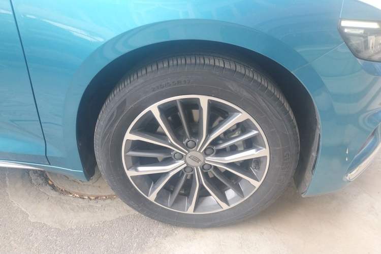 Used Geely Auto Preface 2021 2.0TD Luxury Version Right Front Wheel Hub