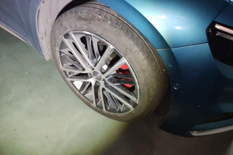 Used Geely Auto Preface 2021 2.0TD Luxury Version Right Front Wheel Hub