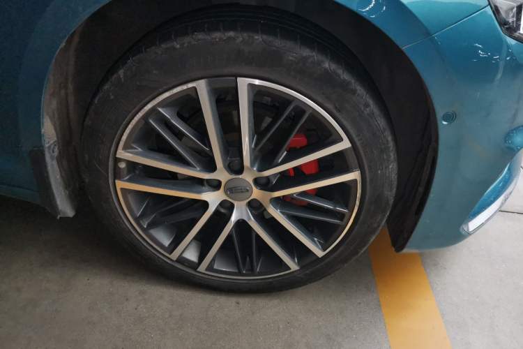 Used Geely Auto Preface 2021 Revised Version 2.0TD Luxury Edition Right Front Wheel Hub