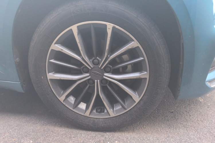 Used Geely Auto Preface 2021 2.0TD Luxury Version Right Front Wheel Hub