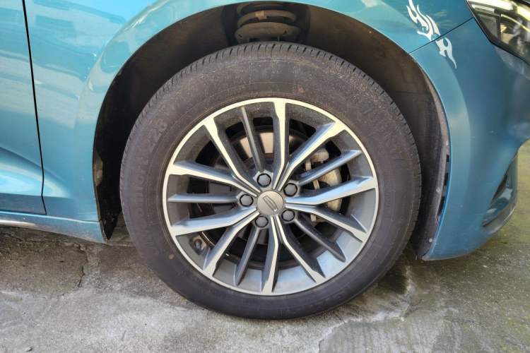 Used Geely Auto Preface 2021 2.0TD Luxury Version Right Front Wheel Hub