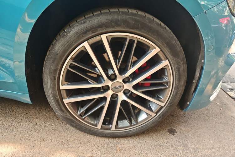 Used Geely Auto Preface 2021 2.0TD Flagship Edition Right Front Wheel Hub
