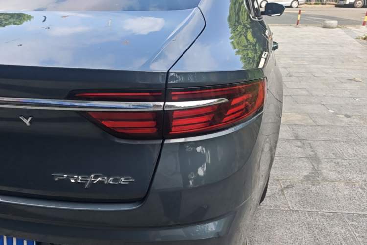 Used Geely Auto Preface 2021 Revised Version 2.0TD Luxury Edition Right Rear Taillight