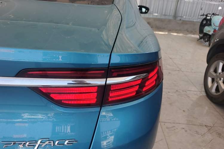 Used Geely Auto Preface 2021 2.0TD Luxury Version Right Rear Taillight
