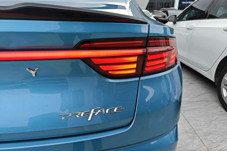 Used Geely Auto Preface 2021 Revised Version 2.0TD Luxury Edition Right Rear Taillight