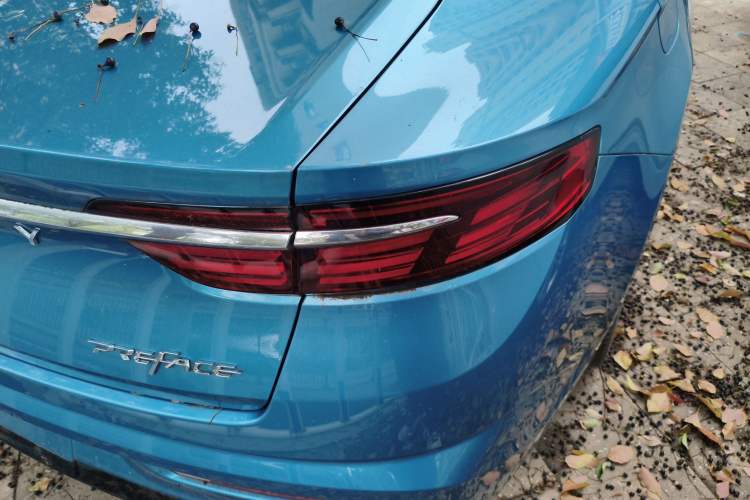 Used Geely Auto Preface 2021 2.0TD Luxury+ Version Right Rear Taillight