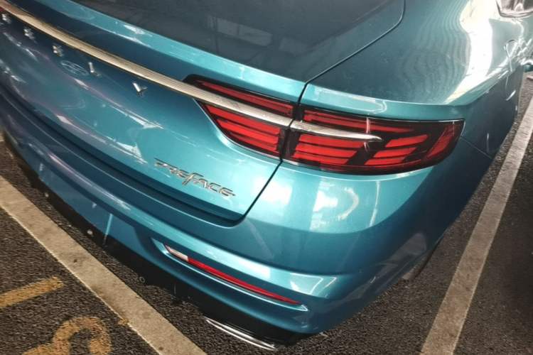 Used Geely Auto Preface 2021 2.0TD Luxury Version Right Rear Taillight