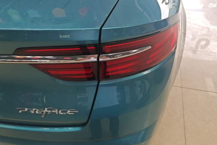 Used Geely Auto Preface 2021 2.0TD Luxury Version Right Rear Taillight