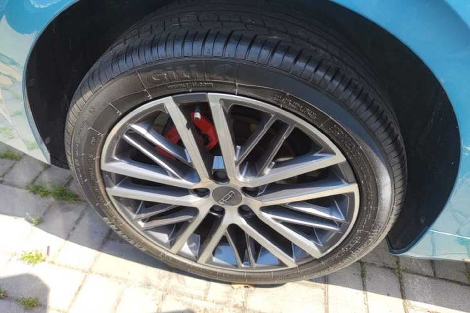 Used Geely Auto Preface 2021 2.0TD Flagship Edition Right Rear Wheel Hub