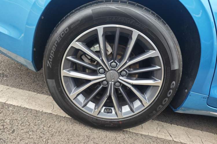 Used Geely Auto Preface 2021 2.0TD Luxury Version Right Rear Wheel Hub