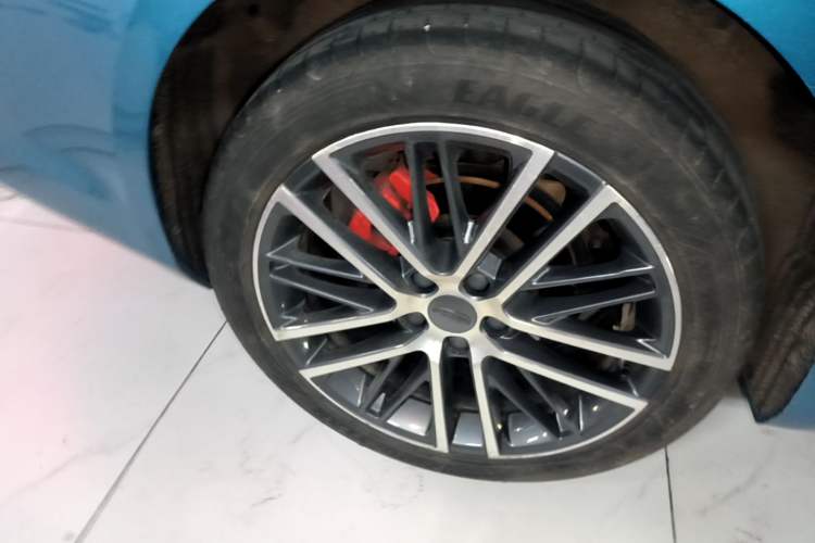 Used Geely Auto Preface 2021 Revised Version 2.0TD Luxury Edition Right Rear Wheel Hub