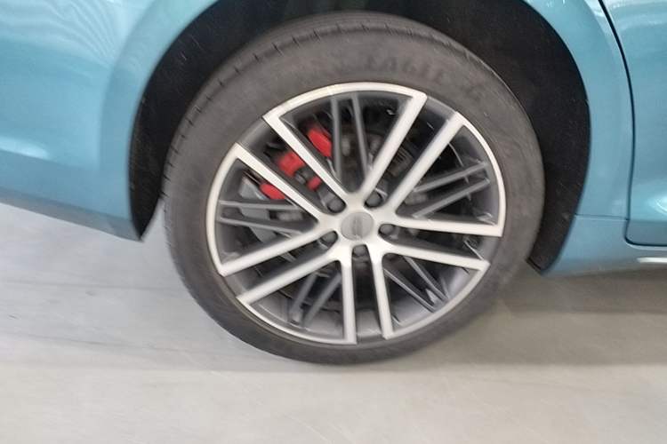 Used Geely Auto Preface 2021 Revised Version 2.0TD Luxury Edition Right Rear Wheel Hub