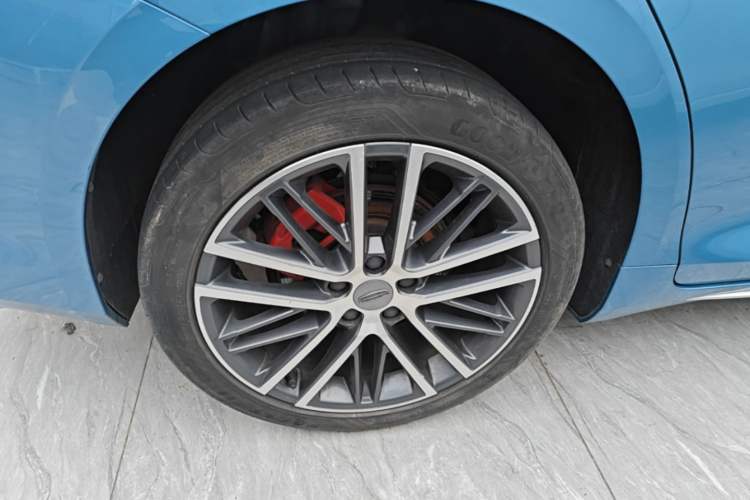 Used Geely Auto Preface 2021 Revised Version 2.0TD Luxury Edition Right Rear Wheel Hub