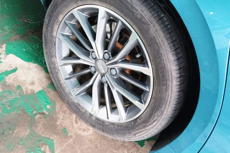 Used Geely Auto Preface 2021 2.0TD Luxury Version Right Rear Wheel Hub