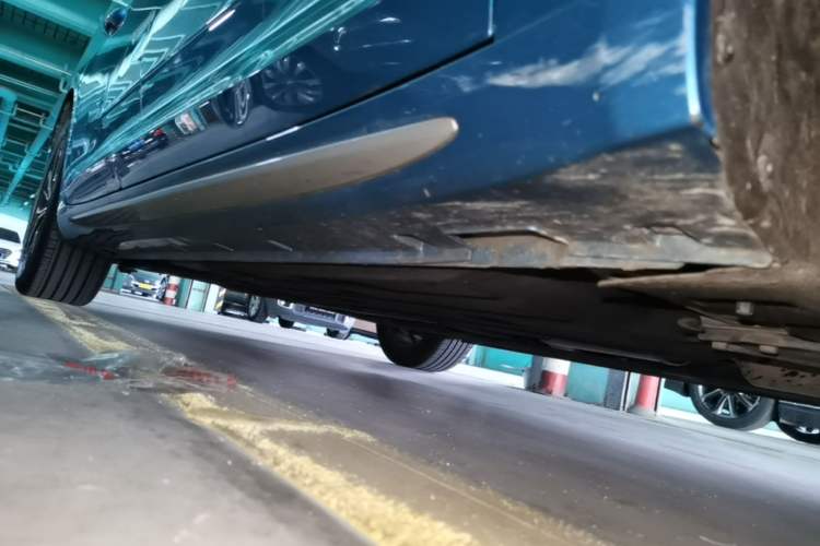 Used Geely Auto Preface 2021 2.0TD Luxury Version Right Side Sill