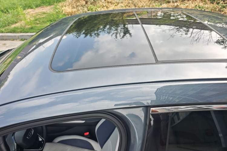 Used Geely Auto Preface 2021 Revised Version 2.0TD Luxury Edition Roof