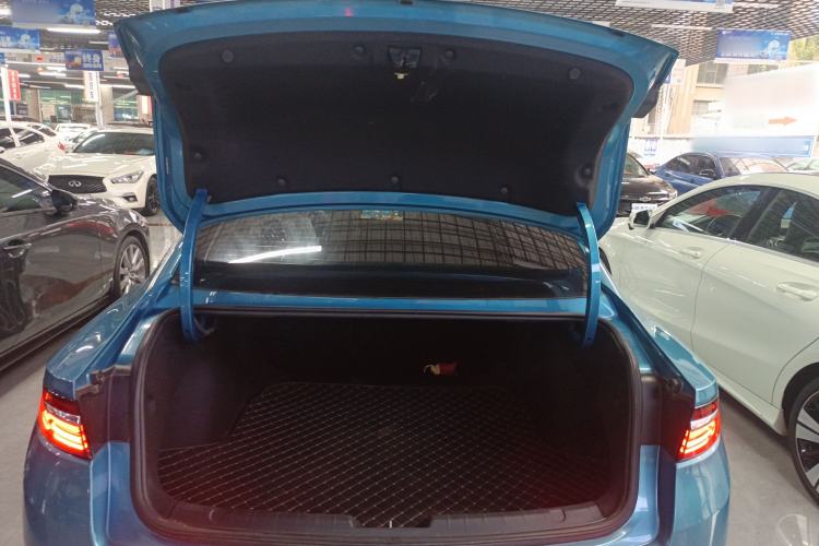 Used Geely Auto Preface 2021 2.0TD Luxury Version Trunk