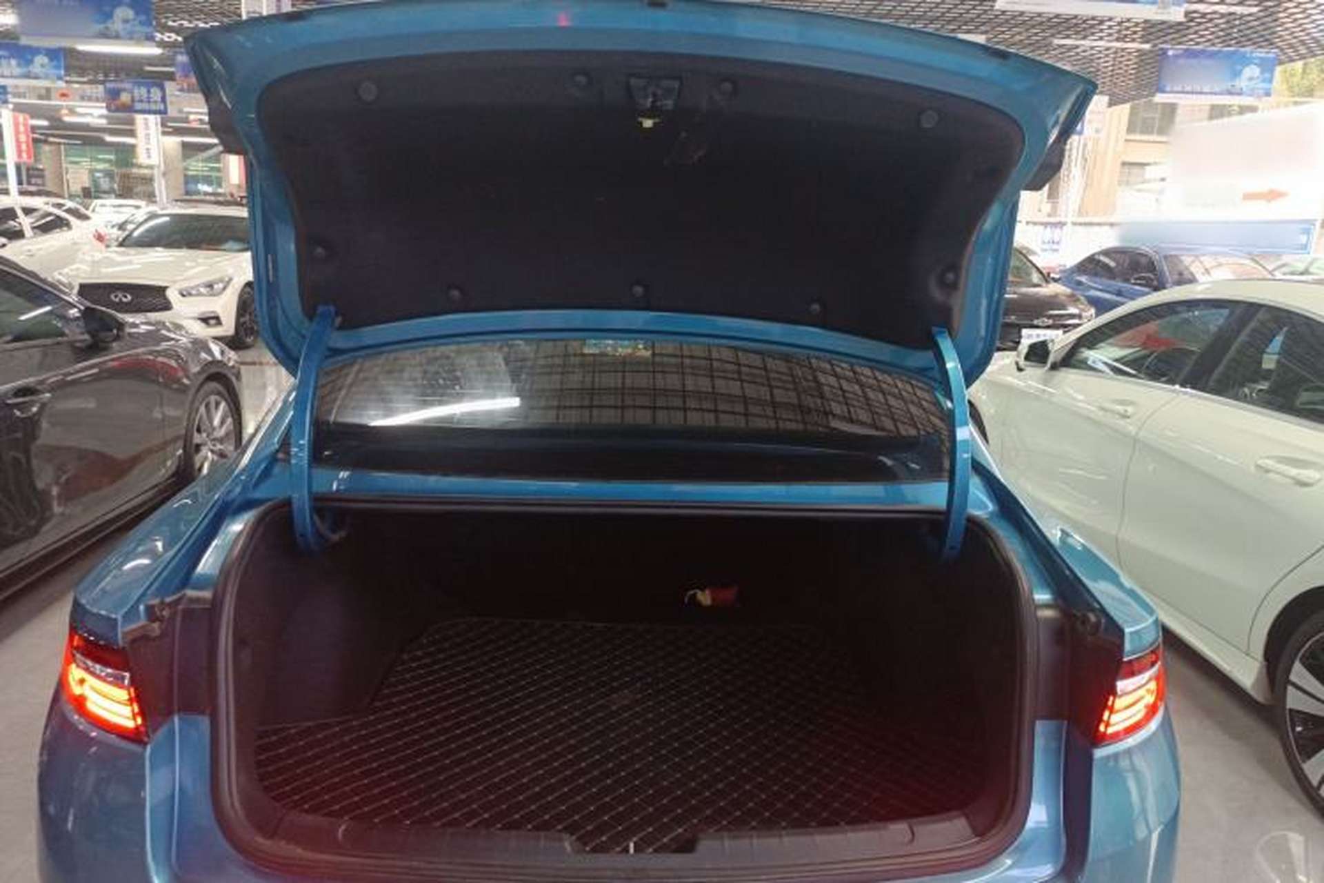 Used Geely Auto Preface 2021 2.0TD Luxury Version Trunk