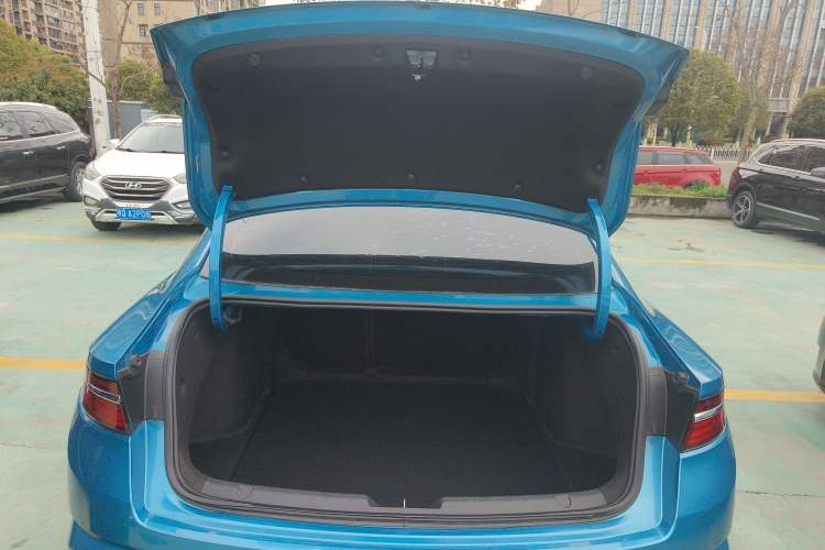 Used Geely Auto Preface 2021 2.0TD Luxury Version Trunk