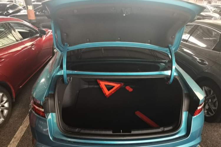 Used Geely Auto Preface 2021 2.0TD Luxury Version Trunk