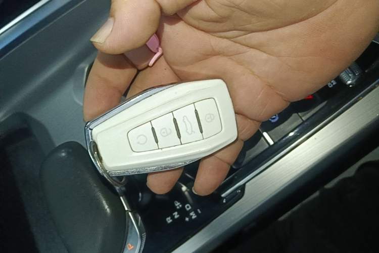 Used Geely Auto Preface 2021 Revised Version 2.0TD Luxury Edition Vehicle Key