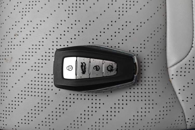 Used Geely Auto Preface 2021 Revised Version 2.0TD Luxury Edition Vehicle Key