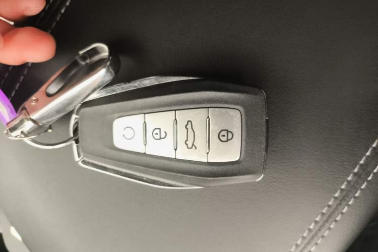 Used Geely Auto Preface 2021 2.0TD Luxury Version Vehicle Key