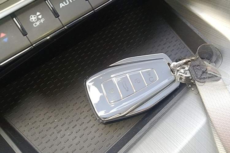 Used Geely Auto Preface 2021 2.0TD Luxury Version Vehicle Key