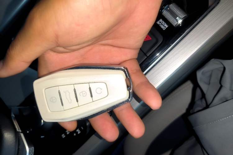 Used Geely Auto Preface 2021 Revised Version 2.0TD Luxury Edition Vehicle Key