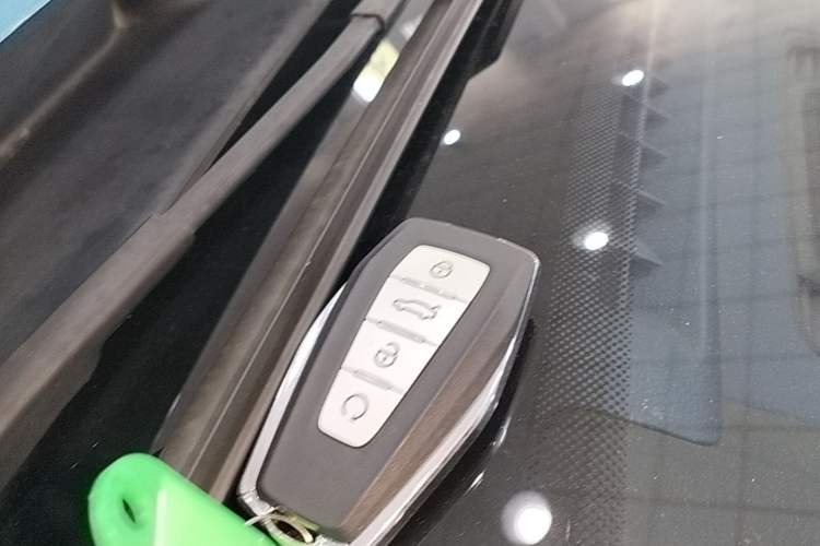Used Geely Auto Preface 2021 Revised Version 2.0TD Luxury Edition Vehicle Key