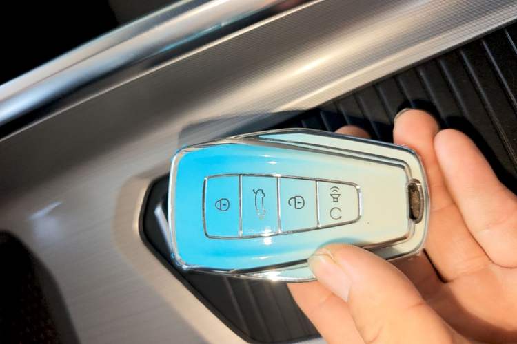 Used Geely Auto Preface 2021 2.0TD Luxury Version Vehicle Key