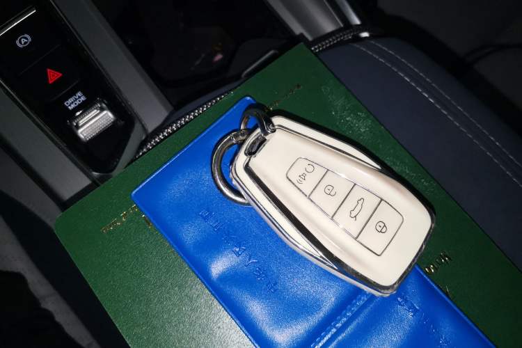 Used Geely Auto Preface 2021 Revised Version 2.0TD Luxury Edition Vehicle Key