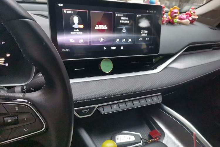 Used Geely Auto Preface 2021 2.0TD Luxury Version Audio And AC Panel